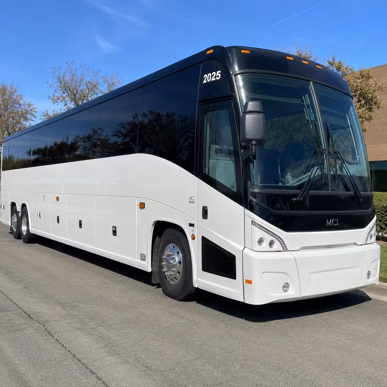 you ll love having a charter bus for large concert groups at the alamodome
